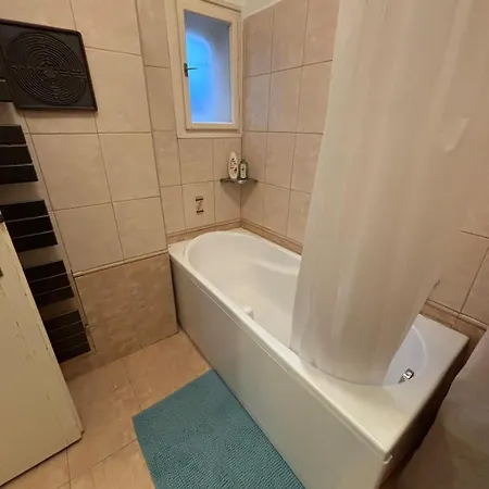 Antique Charm 2 Bedroom Praha